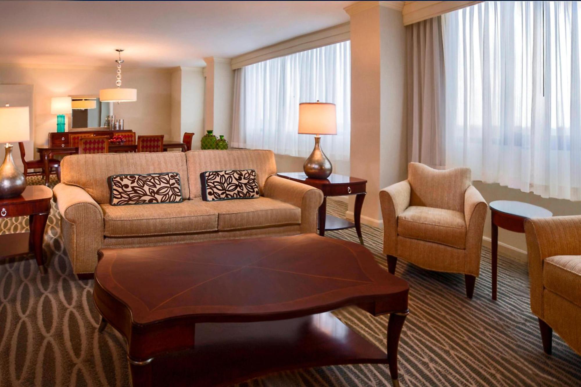 บีดับเบิลยูไอ แอร์พอร์ต แมริออท Hotel ลินทิคัม ภายนอก รูปภาพ